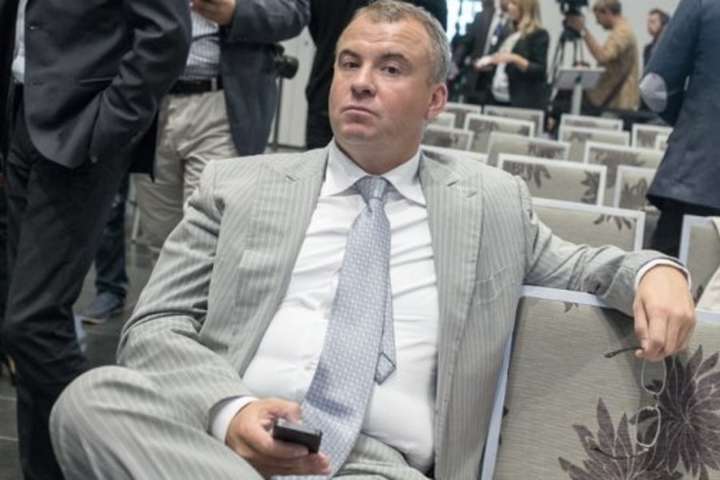Нардеп Дейдей через суд добивається заборони Гладковському виїжджати за кордон