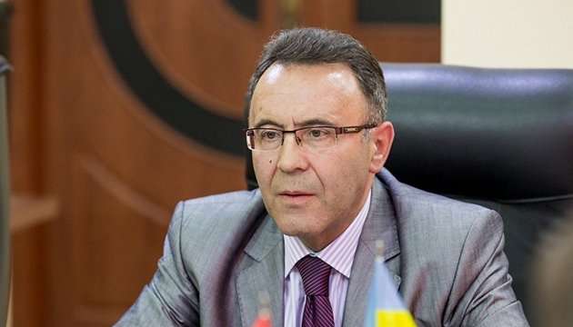 Порошенко звільнив посла України в Молдові Гнатишина