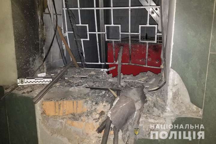 В Одесі підірвали відділення банку (фото)
