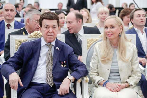 Фото: znaj.ua - Недолго реквием играл: вдова Кобзона почувствовала себя «завидной невестой»
