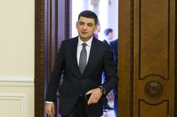 Глава уряду Володимир Гройсман поки що не прокоментував інформацію про зустріч з Зеленським