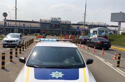 Мінування вокзалів, аеропорту і адмінбудівель у Києві виявилося неправдивим 