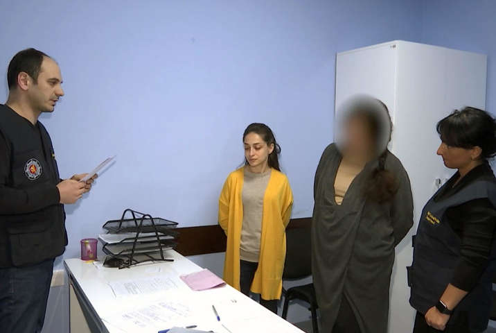 В Грузии задержана гражданка Украины с 10 детьми: ее подозревают в торговле людьми