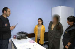 В Грузии задержана гражданка Украины с 10 детьми: ее подозревают в торговле людьми