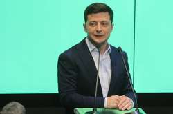 Разумков розповів, про що Зеленський говорив із Гройсманом