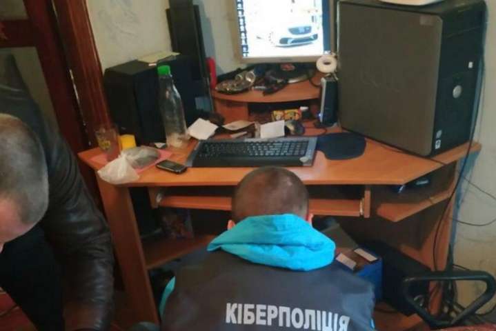 Кіберполіція викрила чоловіка у викраденні 2,2 млн грн благодійних коштів