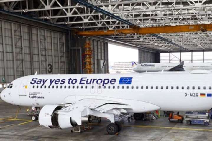 Lufthansa розфарбула один із літаків передвиборчою агітацією