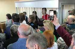 Українська діаспора в Москві привітала військовополонених моряків із Великоднем