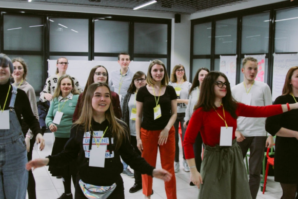 Вінницькі активісти вчилися доброчинності на «Школі волонтерства»