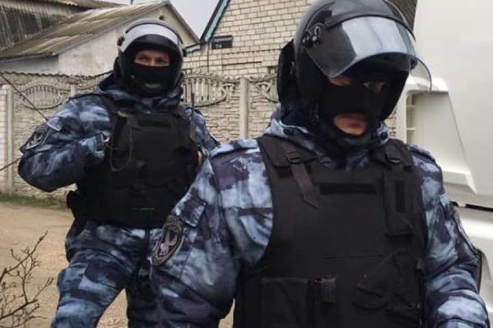 Окупанти влаштували обшуки в будинках кримських татар
