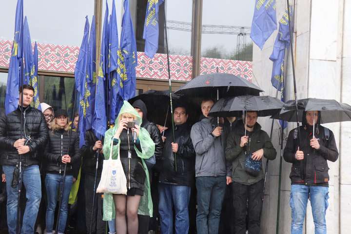 На першотравневий мітинг у Києві прийшло 200 людей