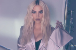 Хлои Кардашьян показала на видео первые шаги годовалой дочери