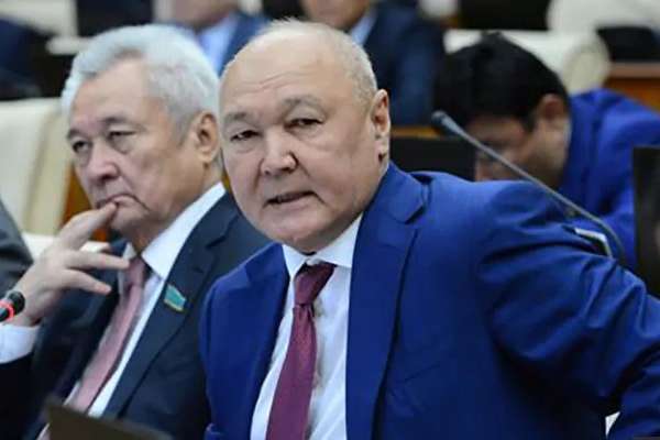 У Казахстані кандидата у президенти зняли з виборів через незнання державної мови