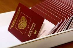 МінТОТ попередив, що українців з російськими паспортами легко встановити 