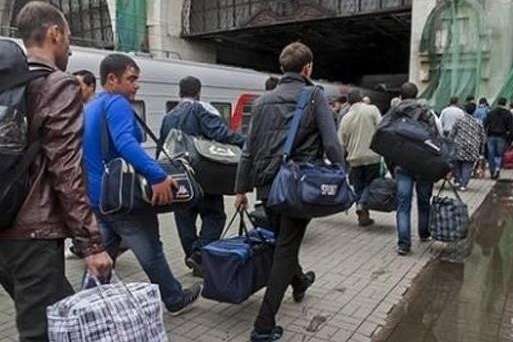 Швейцарська газета порівняла масштаби міграції українських заробітчан з потоком арабських біженців