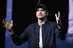 Муж Милы Кунис Эштон Катчер даст показания в деле о зверском убийстве его бывшей девушки