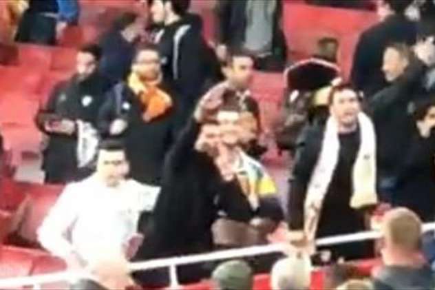 «Валенсія» засудила расистську поведінку своїх фанатів на виїзному матчі з «Арсеналом»