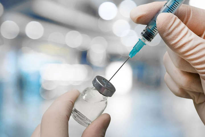 У Німеччині хочуть ввести штрафи на 2,5 тисячі євро за відмову від вакцинації
