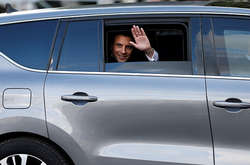  Після 20-денного відсторонення водію Макрона дали іншу роботу в Єлисейському палаці 