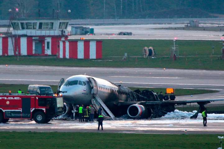 Загиблі в літаку в «Шеремет’єво» отруїлись продуктами горіння – попередня причина