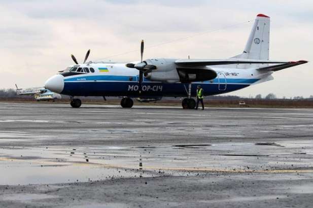Закарпаття знову без авіасполучення: рейс «Київ – Ужгород» скасовують