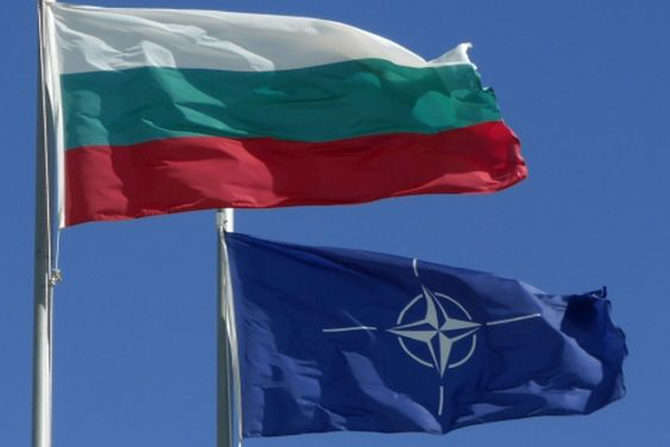 Екс-президент Болгарії: Якби ми не були членом НАТО, у нас давно був би вже заморожений конфлікт