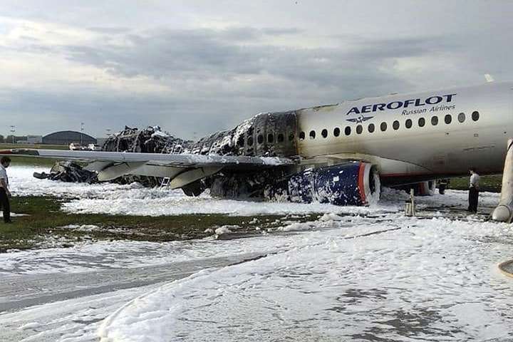 Слідчий комітет РФ назвав версії катастрофи літака в «Шереметьєво»