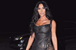 Ким Кардашьян заставила пятилетнюю дочь носить туфли на высоком каблуке