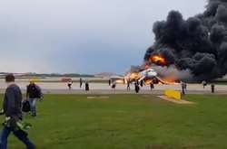 Врятуватися з Superjet в Шереметьєво змогли пасажири перших 10 рядів (графіка)