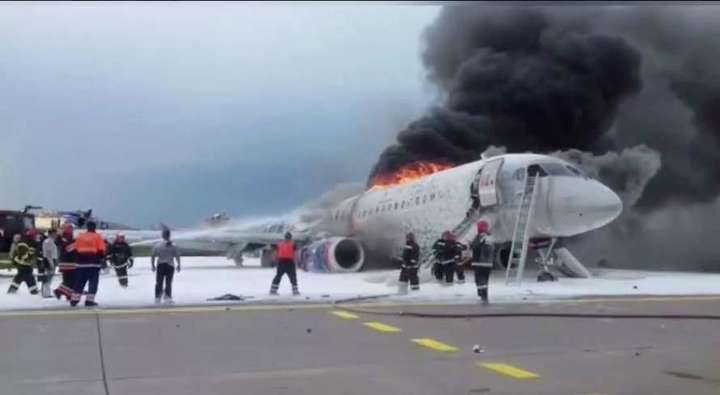 Названа головна причина аварії літака в Шереметьєво