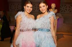 Виктория и Кристина Иглесиас