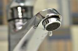 Вода зникла на шести вулицях Києва (адреси)