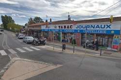 У Франції озброєний чоловік захопив заручників у магазині