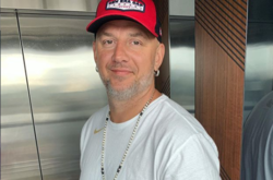 В честь дня рождения Потап показал архивные фото