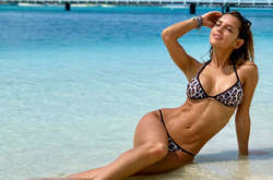 Блондинка, яка зводить чоловіків з розуму. Гарячі фото коханої гравця «Ювентуса» Ругані