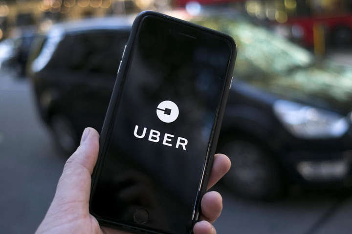 Uber в Україні відмовився приймати в мережу «євробляхи»