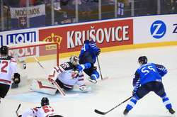 Каапо Какко, який так карколомно стрибав у володіннях Метта Мюррея, закинув у цій зустрічі двічі