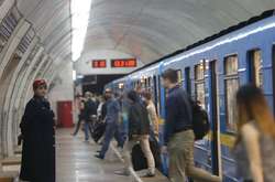 Сьогодні буде обмежено вхід на три станції метро 