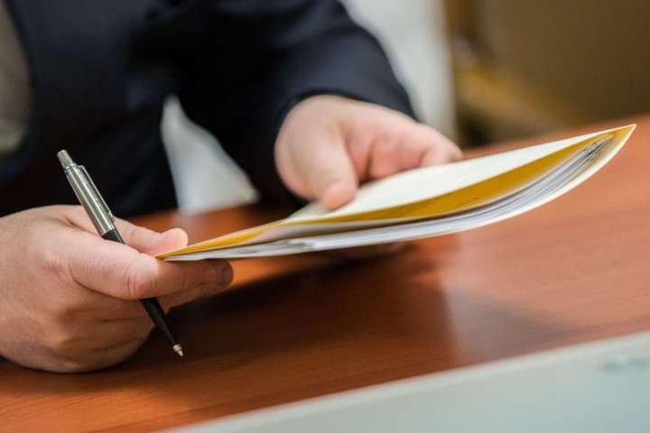 Порошенко підписав протокол допиту щодо Євромайдану. Він мав це зробити ще у 2016-му