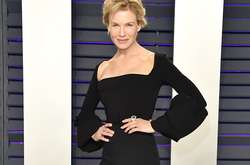 Рене Зеллвегер выпускает первый сольный альбом