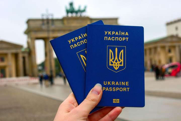 За два роки «безвізу» українці 33 млн разів з'їздили до країн ЄС