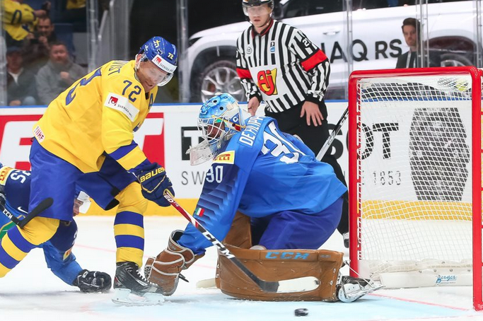 Швеція розтрощила Італію на чемпіонаті світу з хокею (відео)