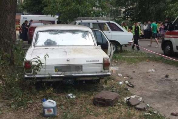 Столична влада взялася за проблему покинутих авто на вулицях Києва