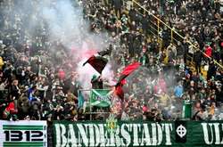 Ультрас «Карпат» виставили ультиматум Димінському і Коломойському