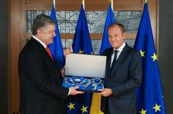 Порошенко наградил Туска орденом Ярослава Мудрого