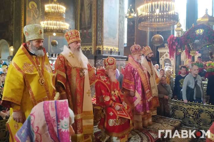 Богослужіння у Філарета. Хто з єпископів прибув до Володимирського собору (фото)