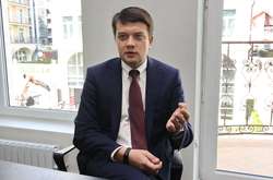 Дмитро Разумков вказує, що командування ООС змінюють, коли на Донбасі йде війна