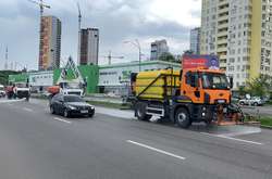 Миття столичних доріг