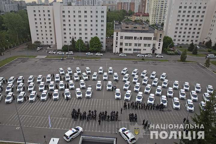 Поліція отримала понад 80 нових японських автомобілів