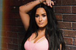 instagram / ddlovato 
